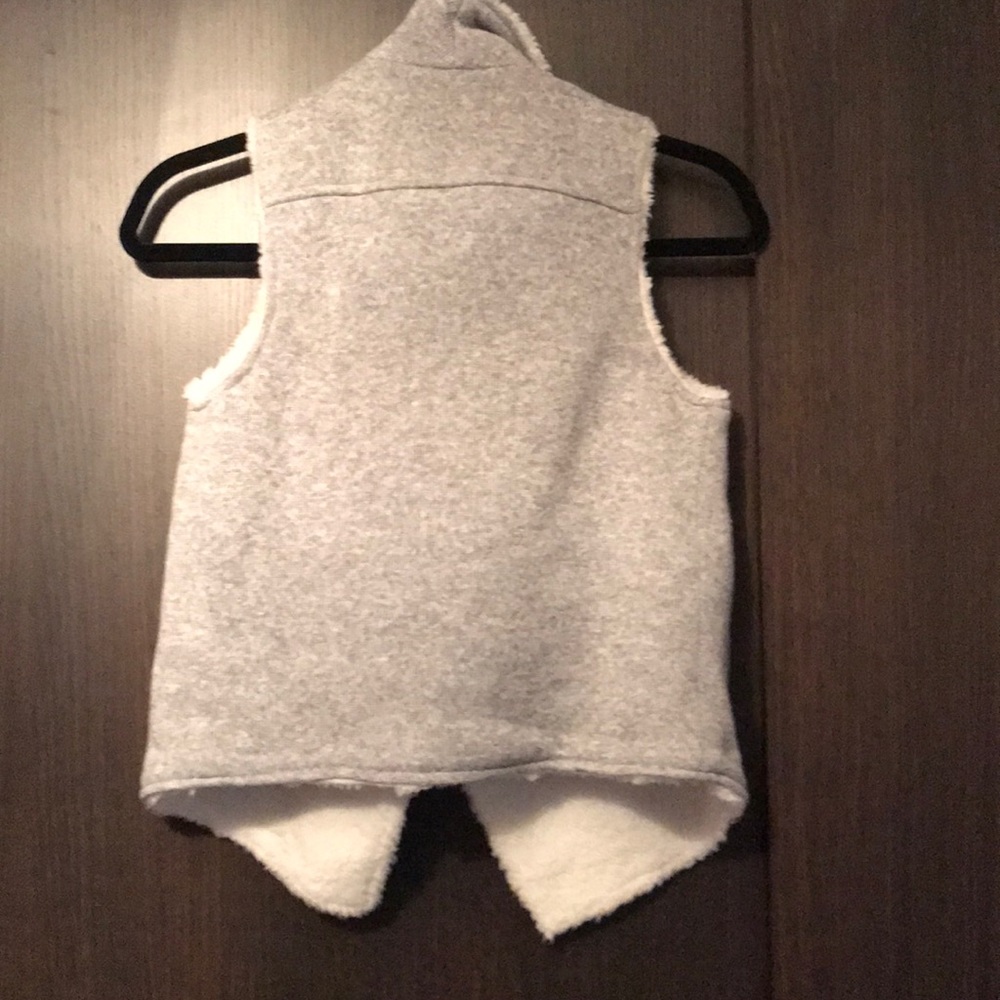 Fleece Lining Vest - Picture 3 of 4